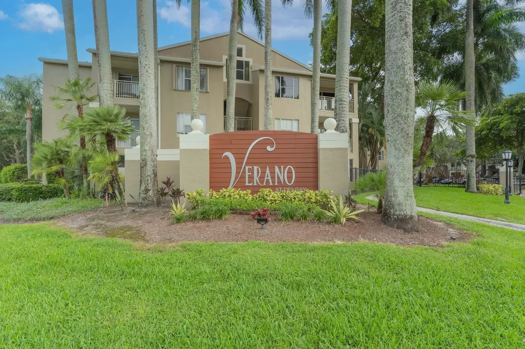 1725 Palm Cove Boulevard Delray Beach FL 33445