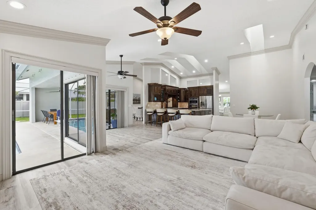 15600 Rolling Meadows Circle Wellington FL 33414