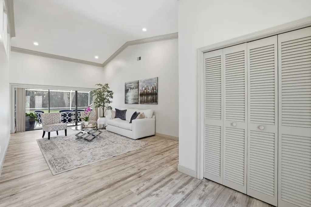 15600 Rolling Meadows Circle Wellington FL 33414