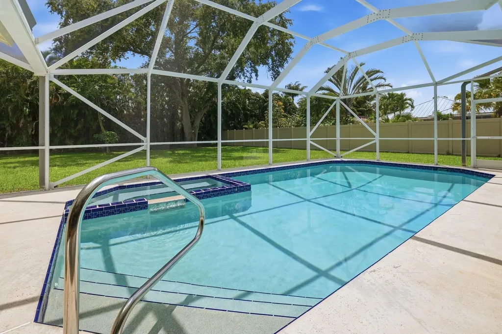 15600 Rolling Meadows Circle Wellington FL 33414