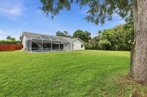 15600 Rolling Meadows Circle Wellington FL 33414