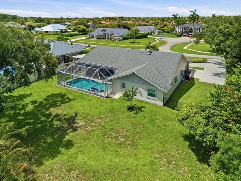 15600 Rolling Meadows Circle Wellington FL 33414