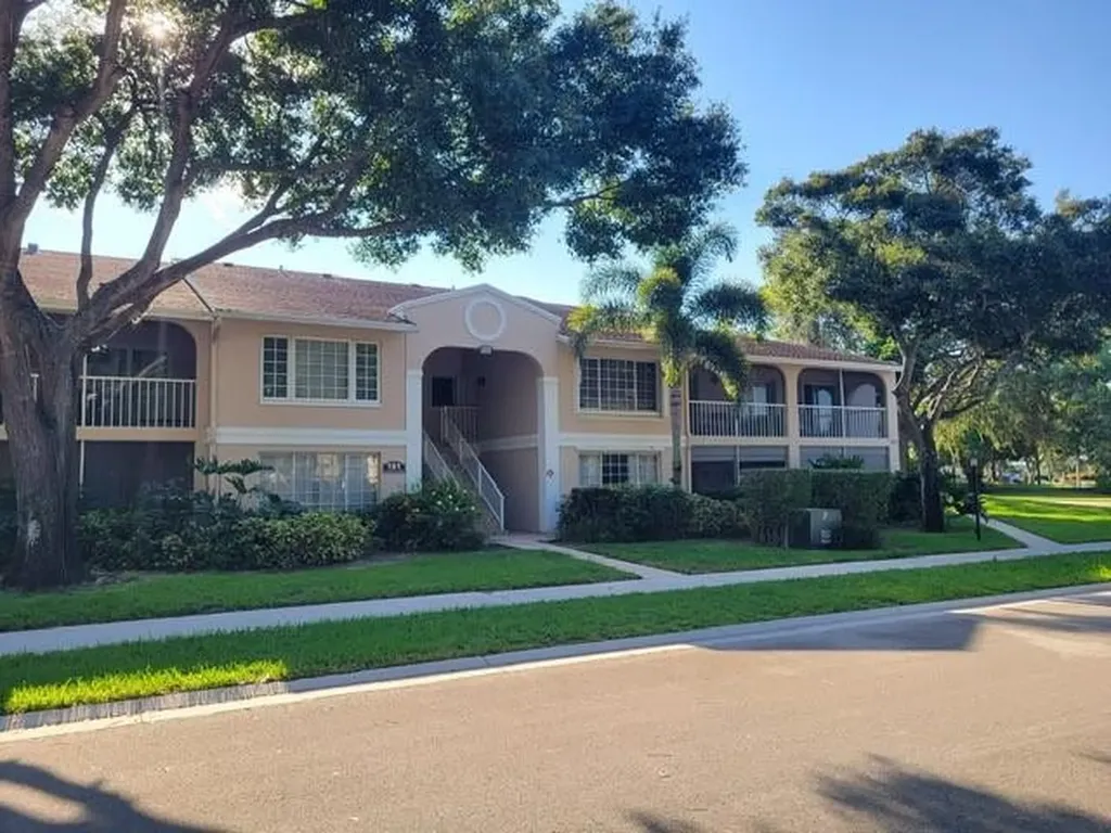 13851 Oneida Drive Delray Beach FL 33446