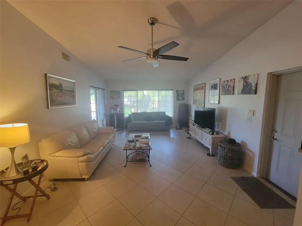 13851 Oneida Drive Delray Beach FL 33446
