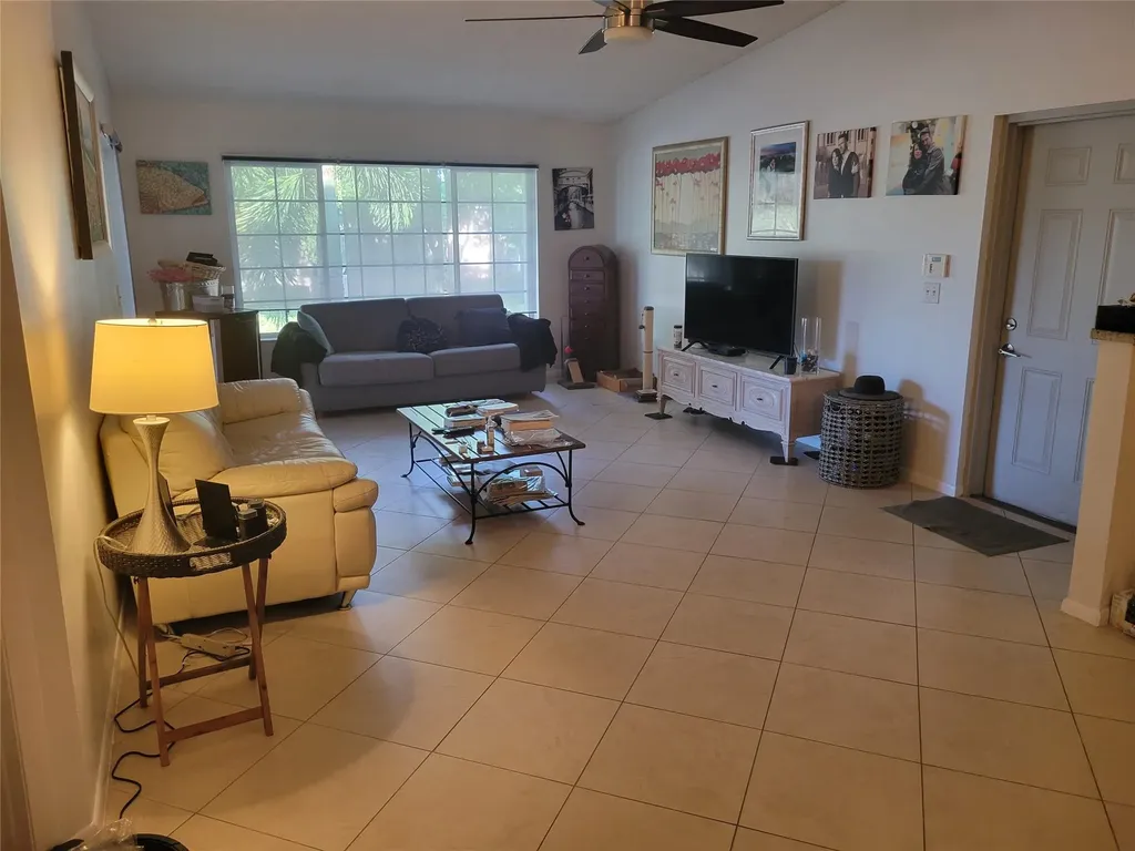 13851 Oneida Drive Delray Beach FL 33446