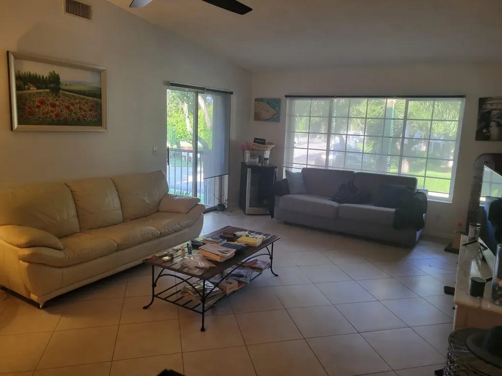 13851 Oneida Drive Delray Beach FL 33446