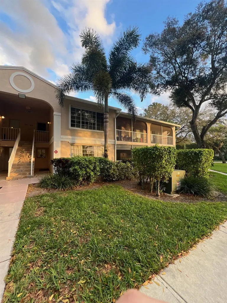 13851 Oneida Drive Delray Beach FL 33446
