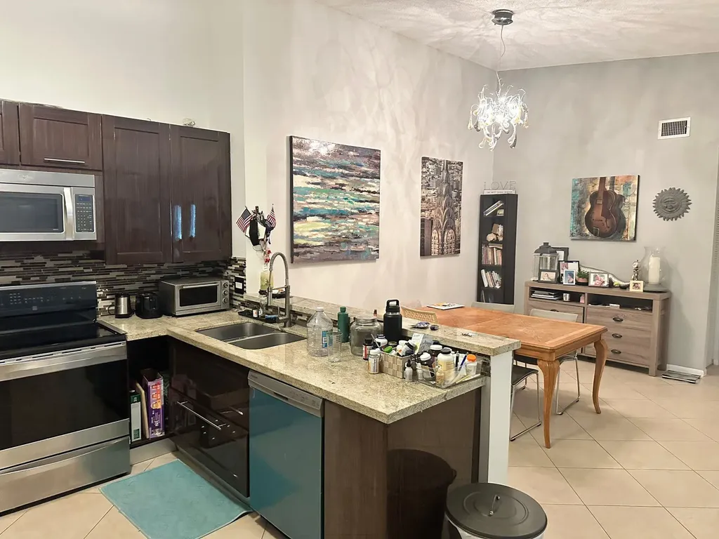 13851 Oneida Drive Delray Beach FL 33446
