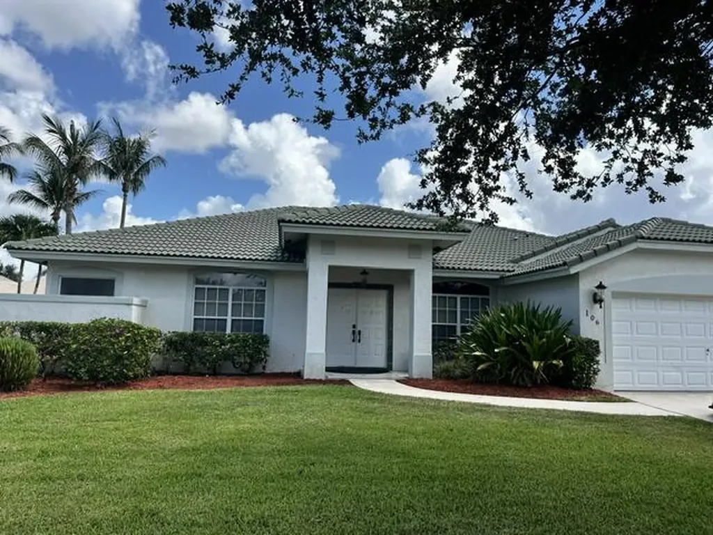 106 Fernwood Crescent Royal Palm Beach FL 33411