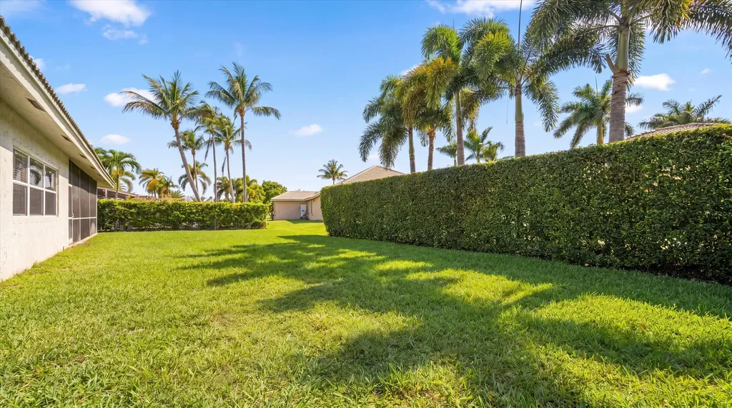106 Fernwood Crescent Royal Palm Beach FL 33411