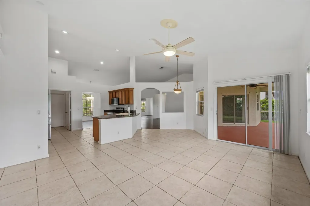 106 Fernwood Crescent Royal Palm Beach FL 33411