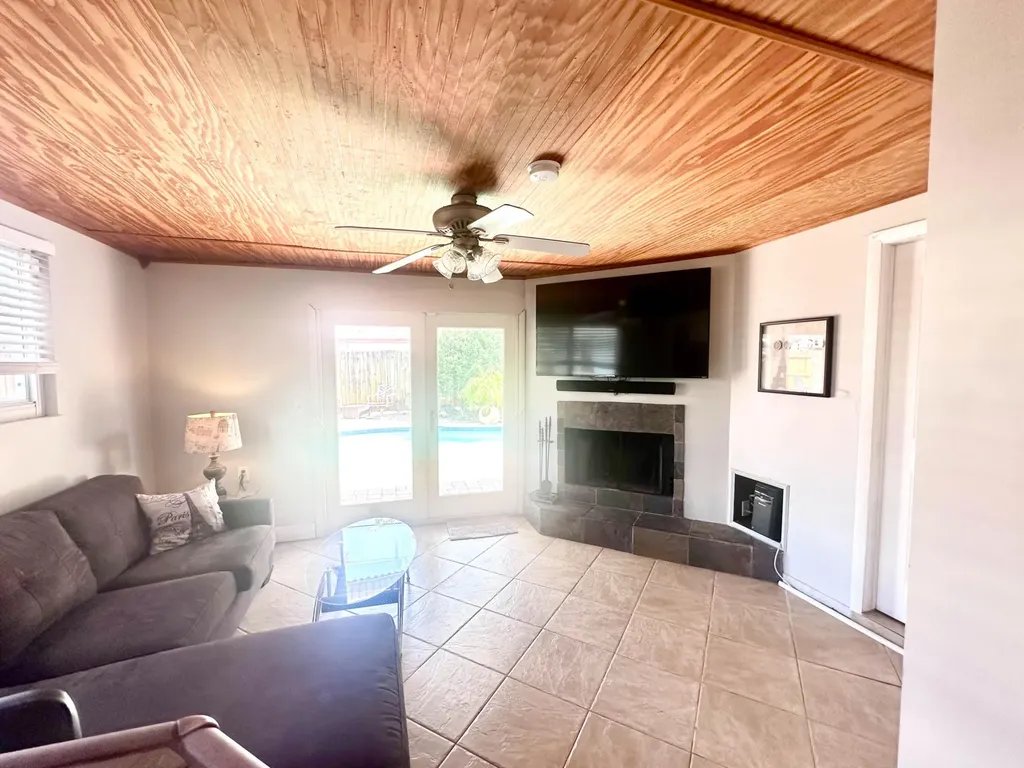 1400 NW 46th Street Fort Lauderdale FL 33309