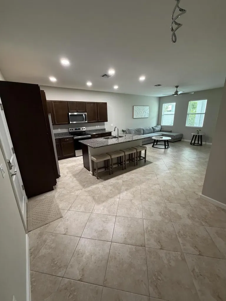4773 N Longwood Lake Square The Acreage FL 33470