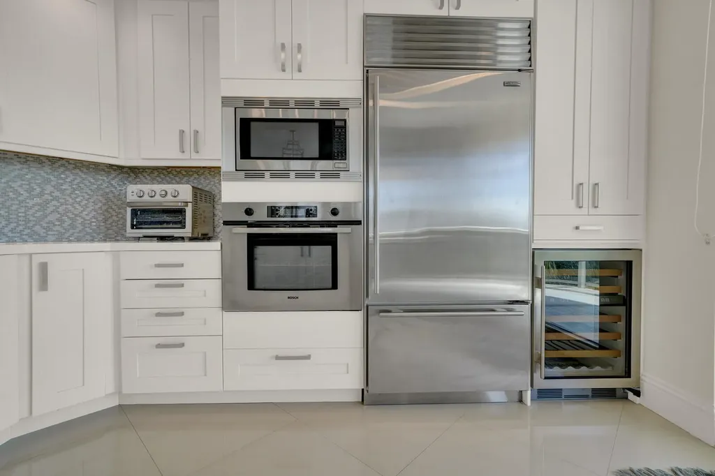 2700 N Ocean Drive Riviera Beach FL 33404
