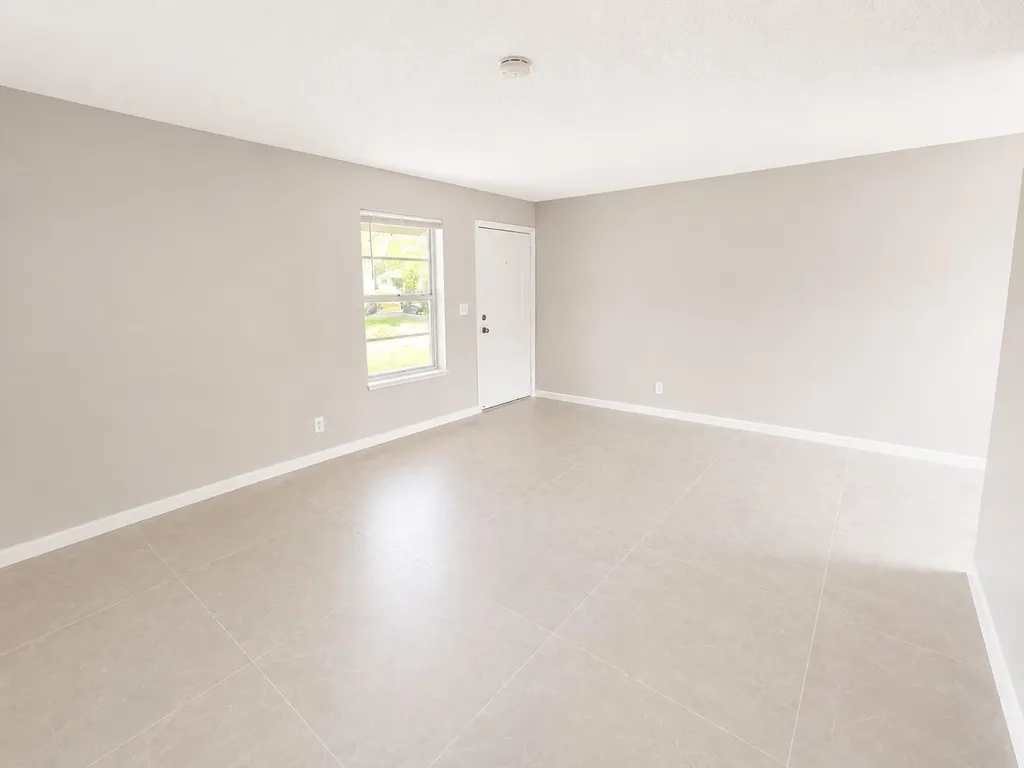 1794 Juno Road North Palm Beach FL 33408