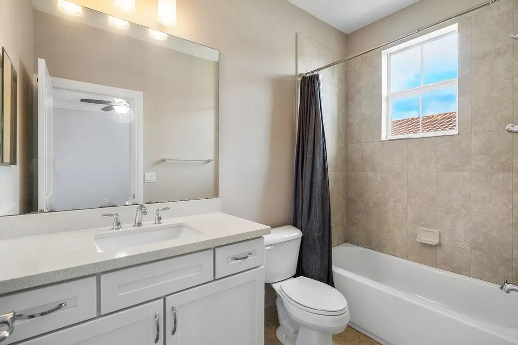 224 S Federal Highway Lake Worth Beach FL 33460