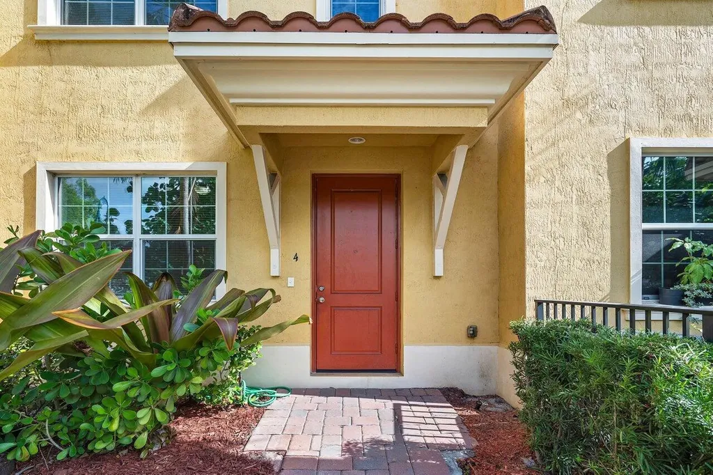 224 S Federal Highway Lake Worth Beach FL 33460
