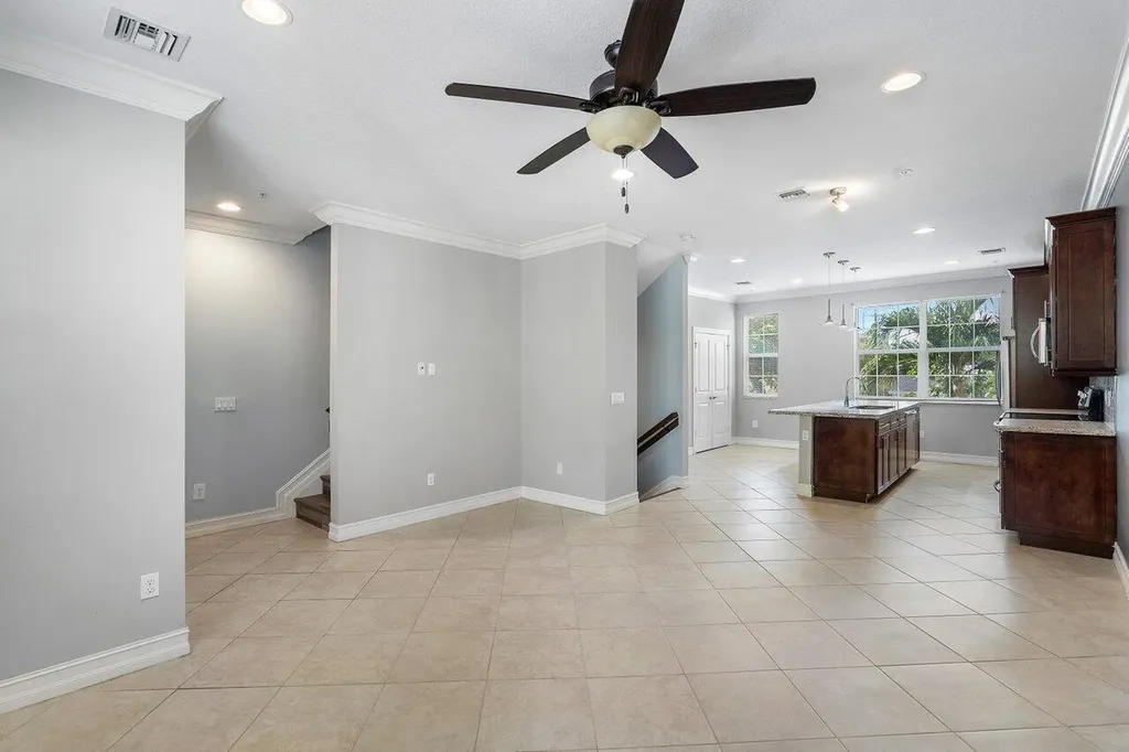 224 S Federal Highway Lake Worth Beach FL 33460