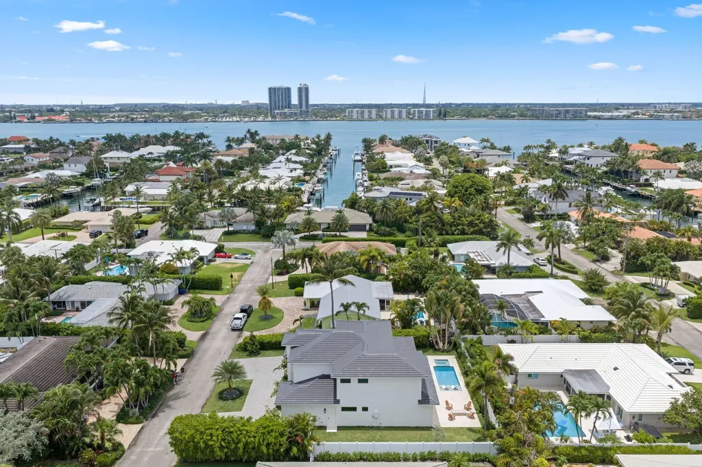 1160 Emerald Drive Riviera Beach FL 33404