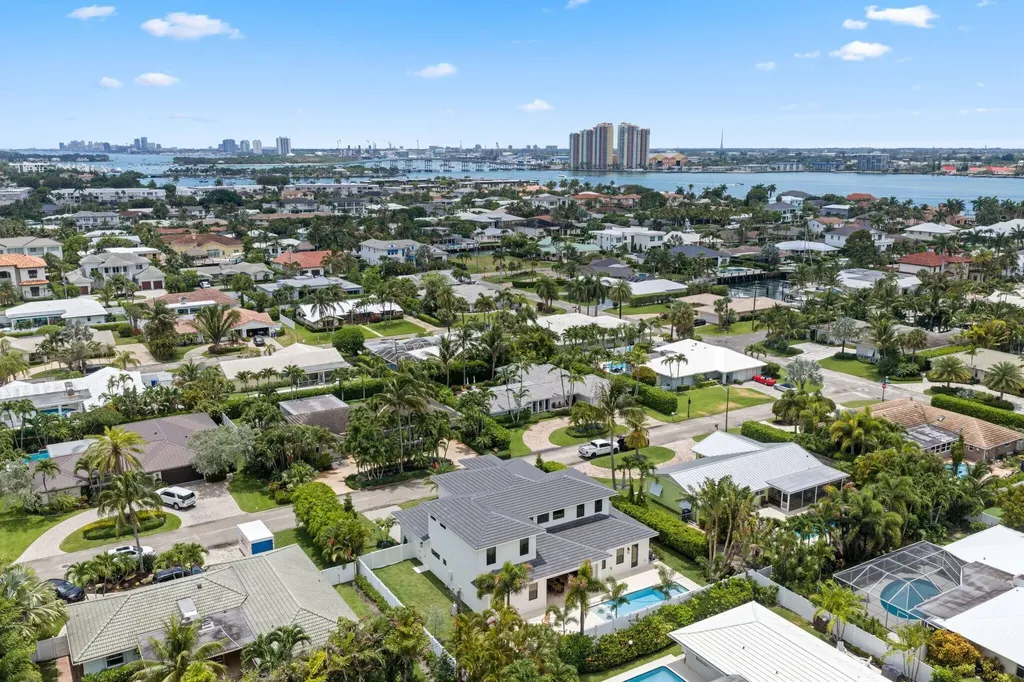 1160 Emerald Drive Riviera Beach FL 33404