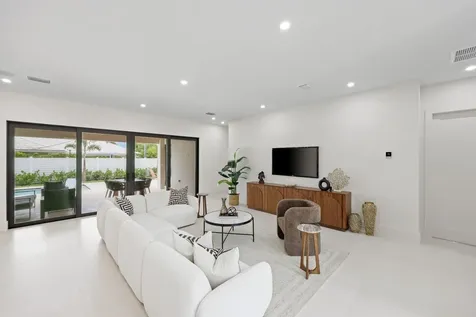 1160 Emerald Drive Riviera Beach FL 33404