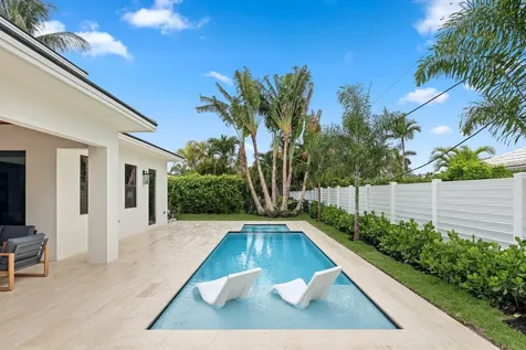 1160 Emerald Lane Riviera Beach FL 33404