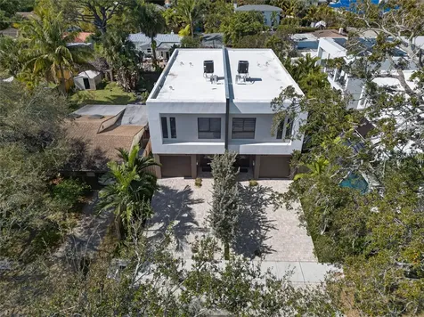 811 SW 10th Terrace Fort Lauderdale FL 33315