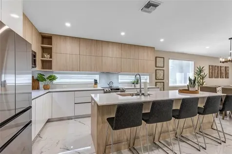 811 SW 10th Terrace Fort Lauderdale FL 33315