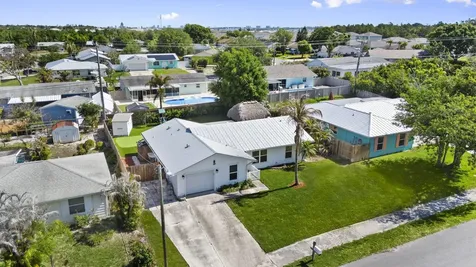 1729 NE 23rd Terrace Jensen Beach FL 34957