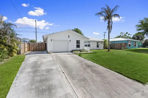1729 NE 23rd Terrace Jensen Beach FL 34957