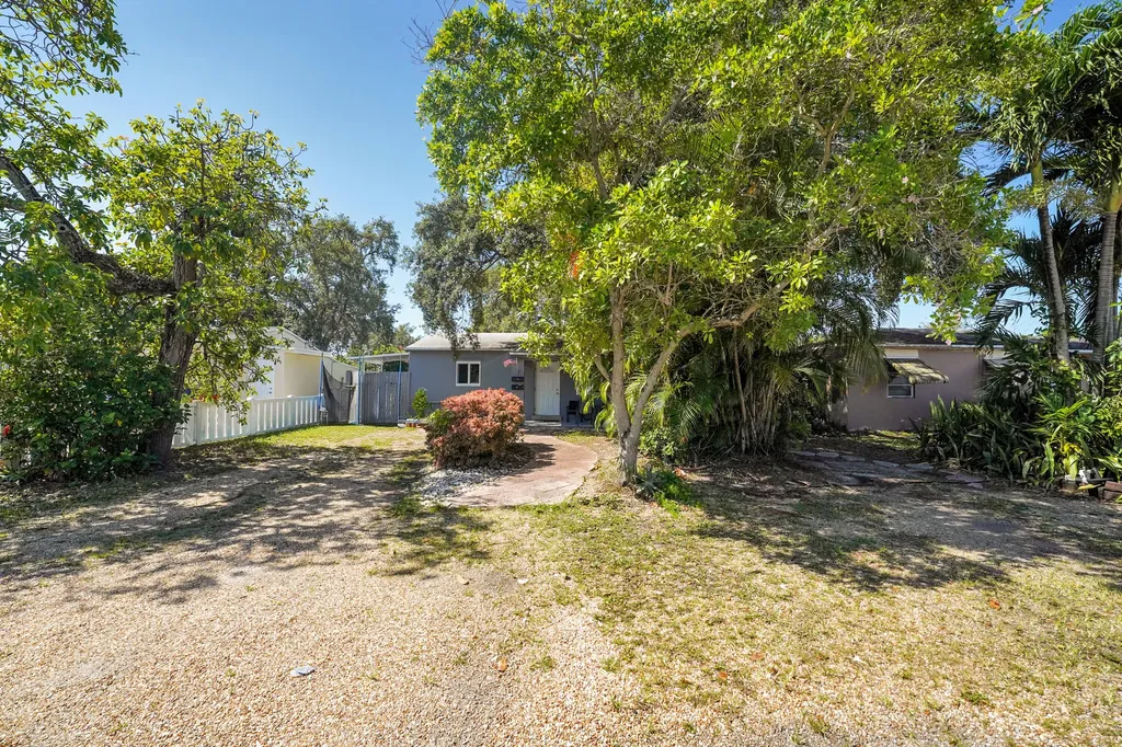 2620 Harding Street Hollywood FL 33020