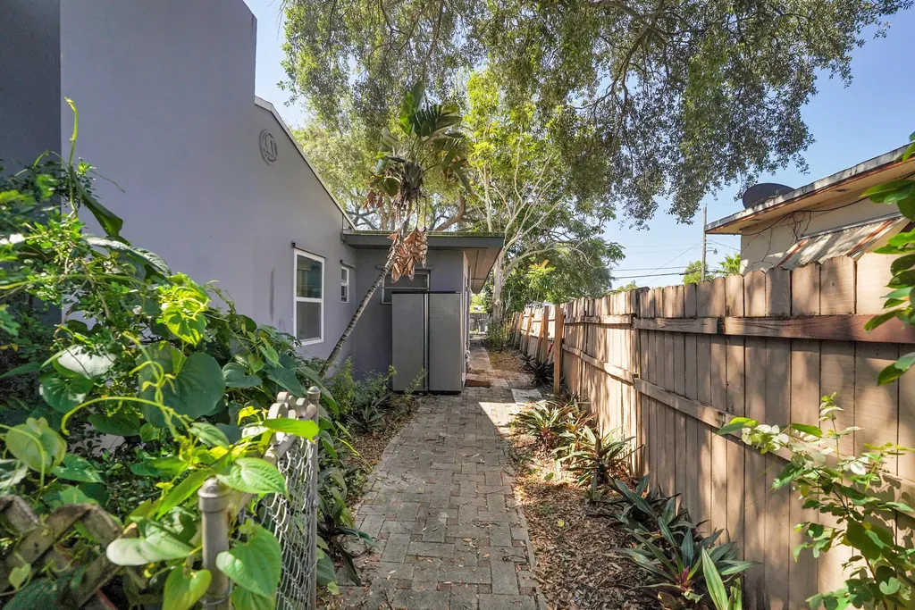 2620 Harding Street Hollywood FL 33020