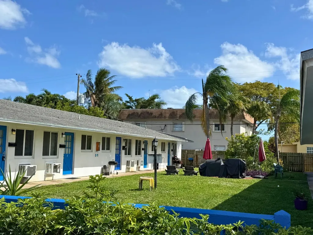 1958 Liberty Street Hollywood FL 33020