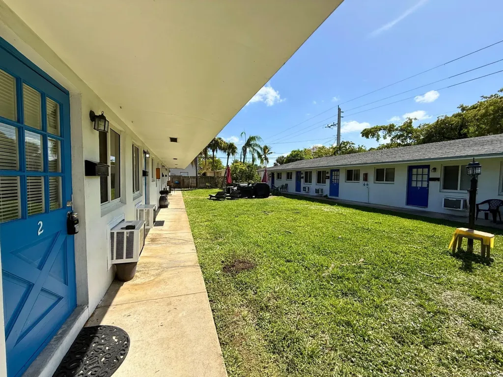 1958 Liberty Street Hollywood FL 33020
