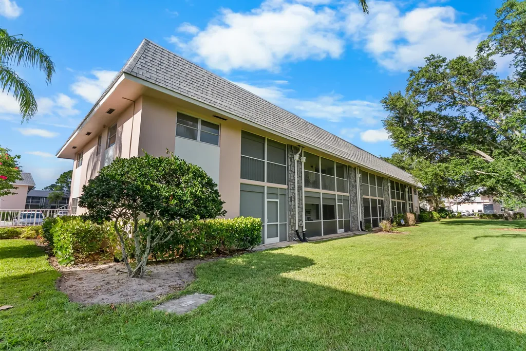 18081 SE Country Club Drive Jupiter FL 33469