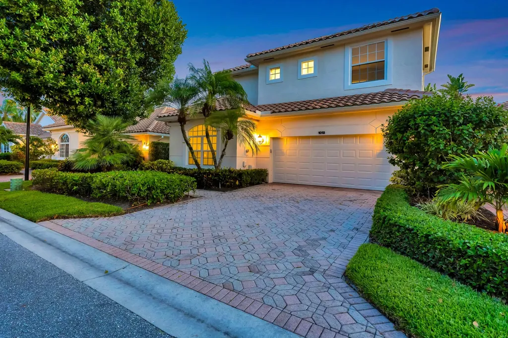 1012 Diamond Head Way Palm Beach Gardens FL 33418