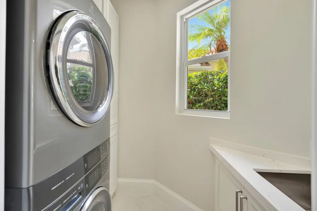 1012 Diamond Head Way Palm Beach Gardens FL 33418