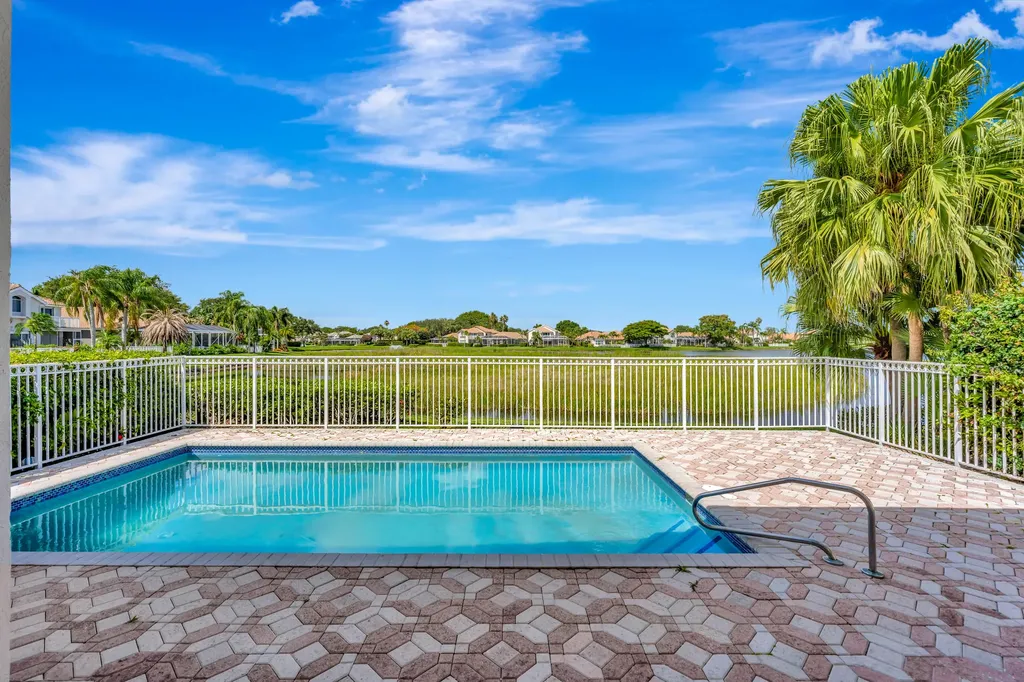 1012 Diamond Head Way Palm Beach Gardens FL 33418