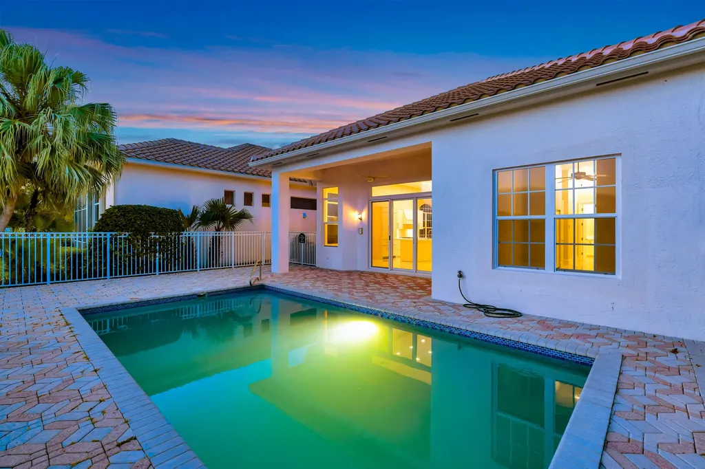 1012 Diamond Head Way Palm Beach Gardens FL 33418