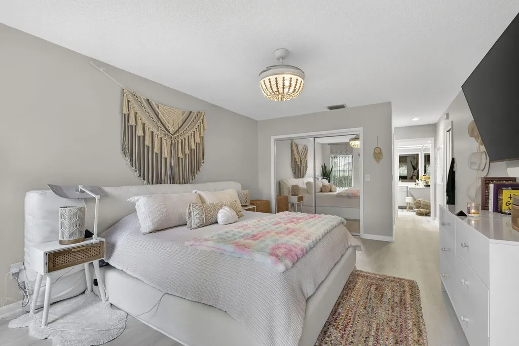 5954 SE Franklin Place Hobe Sound FL 33455