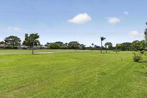 5954 SE Franklin Place Hobe Sound FL 33455