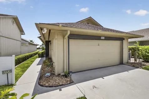 5954 SE Franklin Place Hobe Sound FL 33455