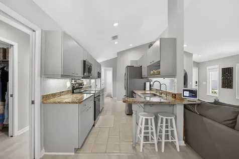 5954 SE Franklin Place Hobe Sound FL 33455