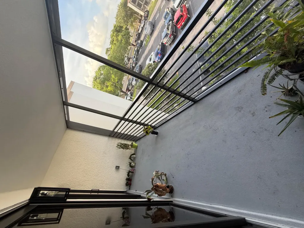 4040 N Hills Drive Hollywood FL 33021
