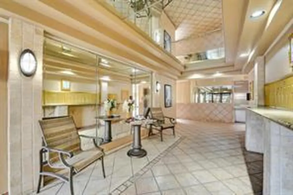 4040 N Hills Drive Hollywood FL 33021