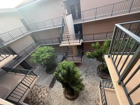 4040 N Hills Drive Hollywood FL 33021