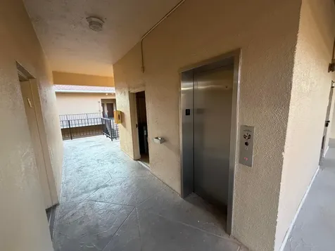 4040 N Hills Drive Hollywood FL 33021
