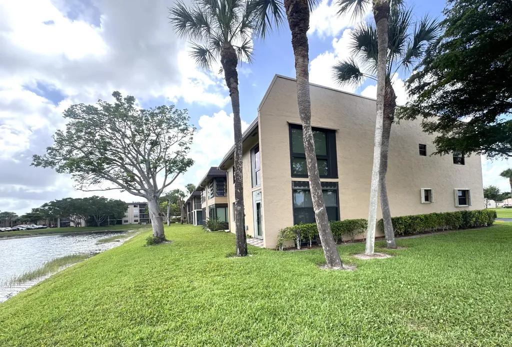 130 Lake Nancy Drive West Palm Beach FL 33411