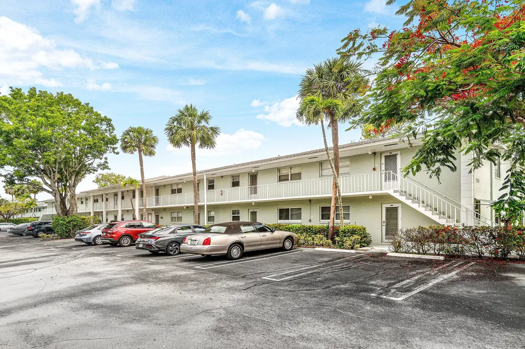 2700 SW 22nd Avenue Delray Beach FL 33445