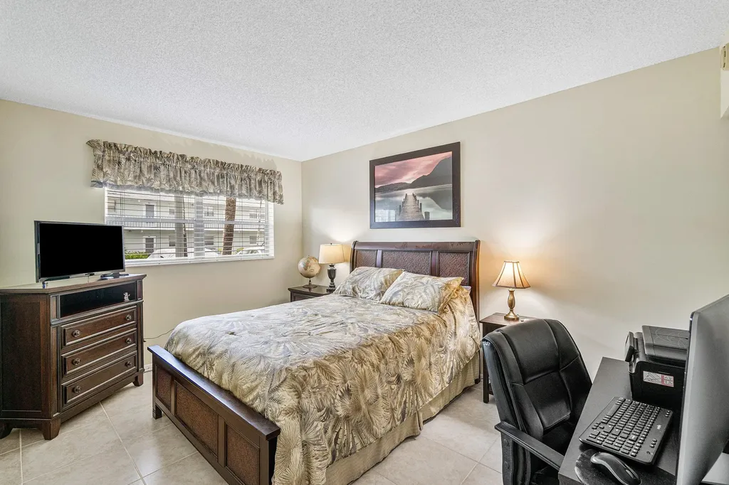 2700 SW 22nd Avenue Delray Beach FL 33445